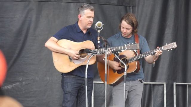Billy Strings & Bryon Sutton "Little Sadie" Delfest, Cumberland, MD 05.26.18 SAT смотреть онлайн