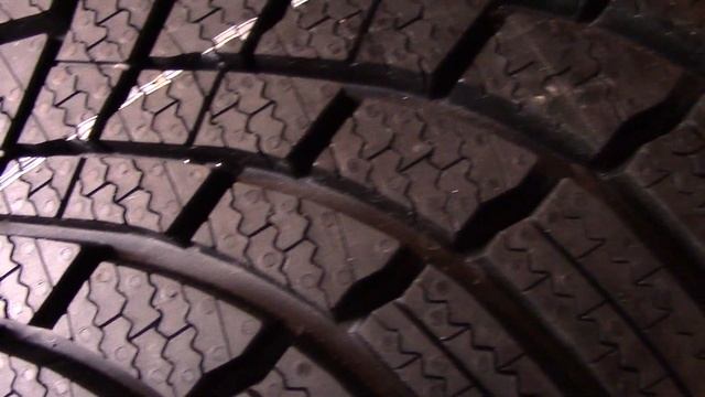 BRIDGESTONE BLIZZAK LM005