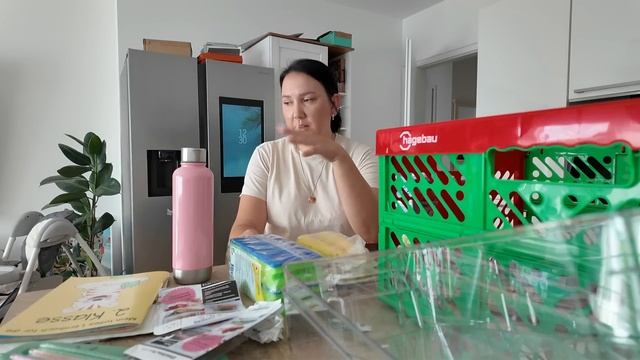 Stigao mi je mali paketić, ovaj poklon miriše posebno смотреть онлайн