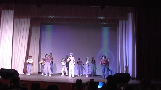 Эстрадный ансамбль " Карусель" , младший состав - ТАНЕЦ смотреть онлайн