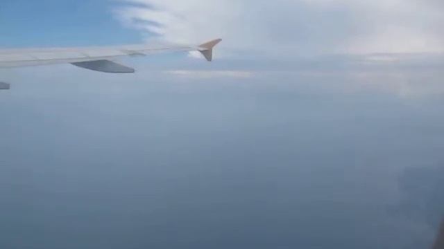 Takeoff in Singapore Changi Airport смотреть онлайн