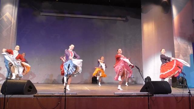 Казачий танец "Варенька" смотреть онлайн