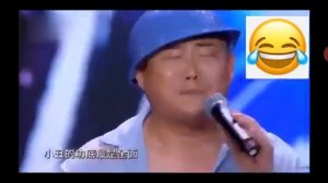 Китаец УГАРАЕТ в ритм музыки. РЖАЧ. Ты не сможешь не засмеяться!