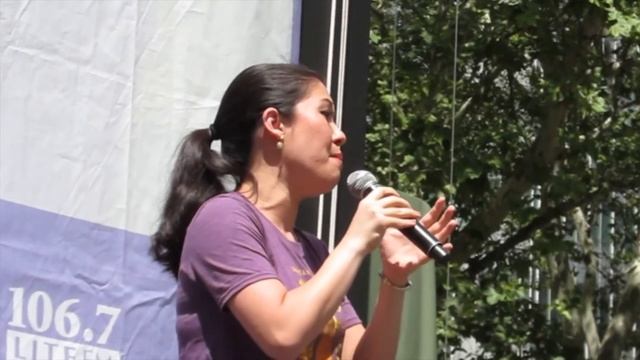 The King and I's Jose Llana and Ruthie Ann Miles at Broadway in Bryant Park смотреть онлайн