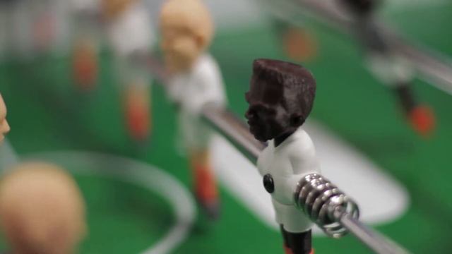 Euro 2016: England team gets 3D Printed смотреть онлайн