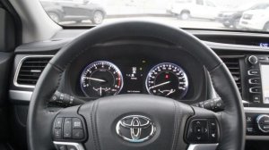 2015 Toyota Highlander.