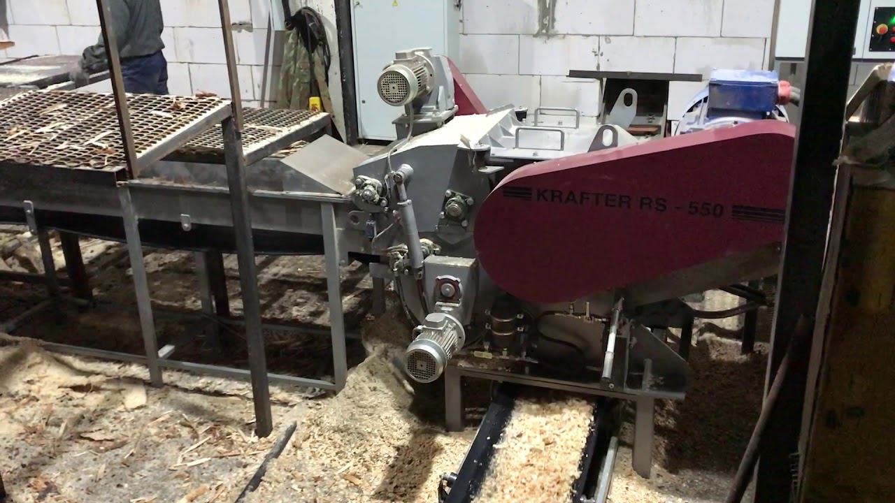 Рубительная машина KRAFTER RS550/3 в действие смотреть онлайн