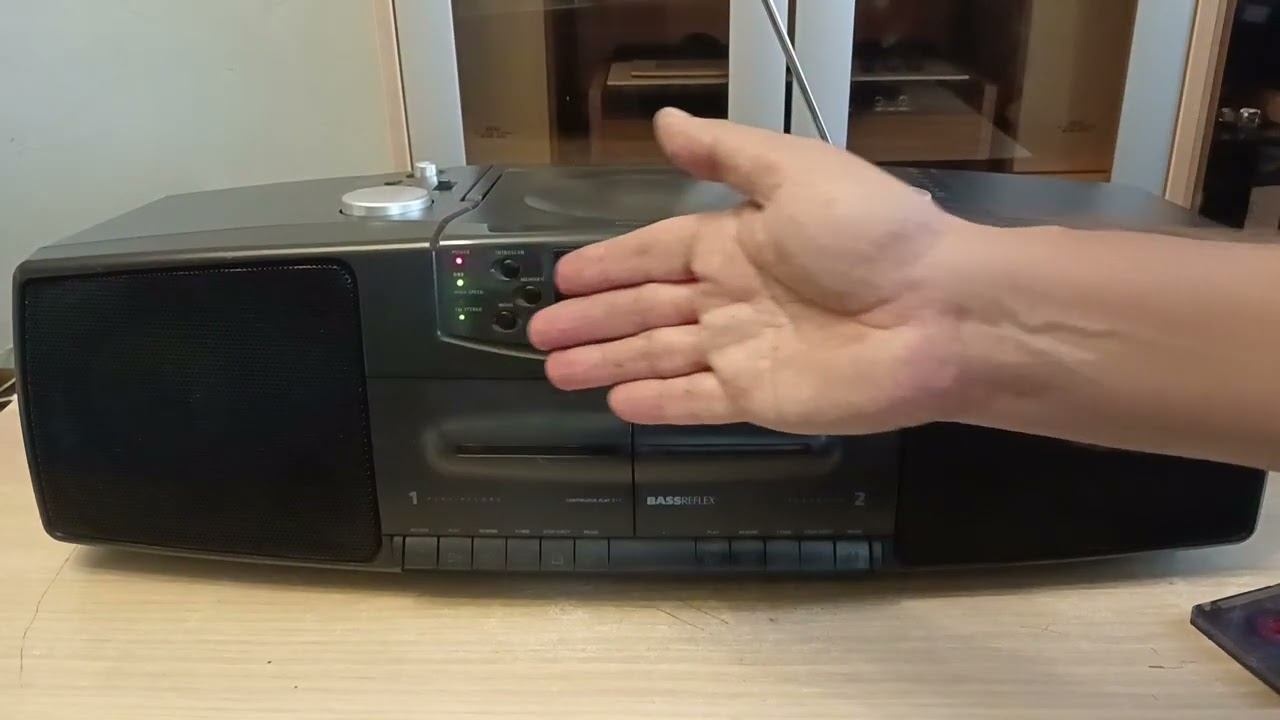 PHILIPS AZ8320 мини обзор и демонстрация работы аппарата от 23.06.2024 смотреть онлайн