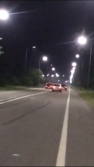 Ваз 2115 1.5 8 клоп, против ВАЗ 2112 1.6 16 клапанова. смотреть онлайн