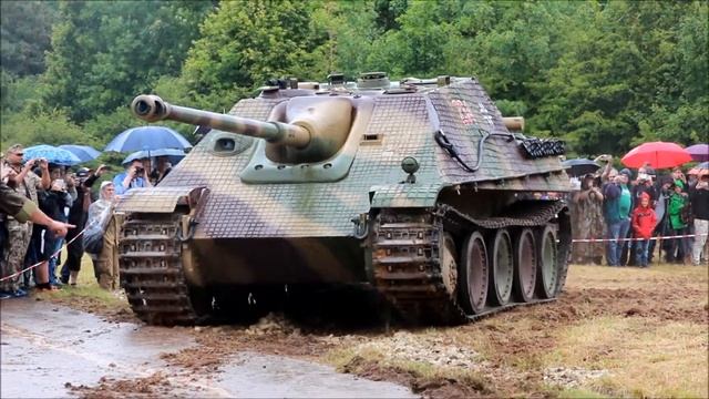 Jagdpanther - A Steel-Cat with an 88 mm Gun is strolling смотреть онлайн
