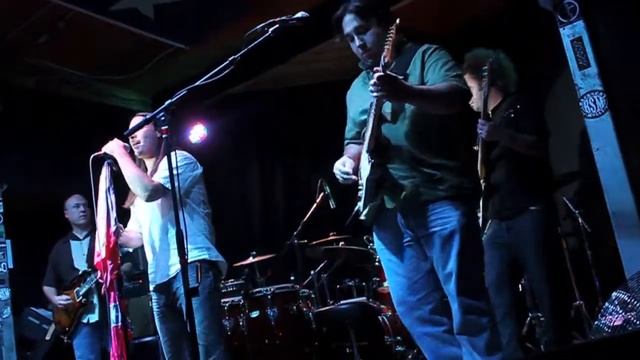 Call Me The Breeze смотреть онлайн