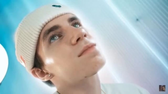 Liza Nice– А Арбуз (Official Music Video) смотреть онлайн