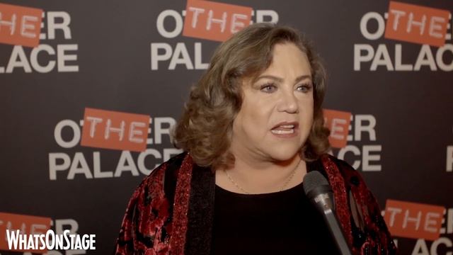 Kathleen Turner, Finding My Voice | Opening night reactions смотреть онлайн
