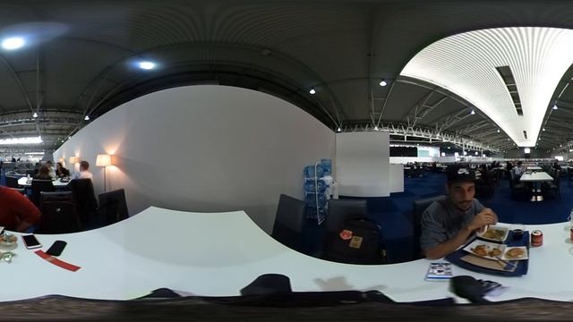 MWC 2016: Review, em 360°, do restaurante da feira | TudoCelular.com смотреть онлайн