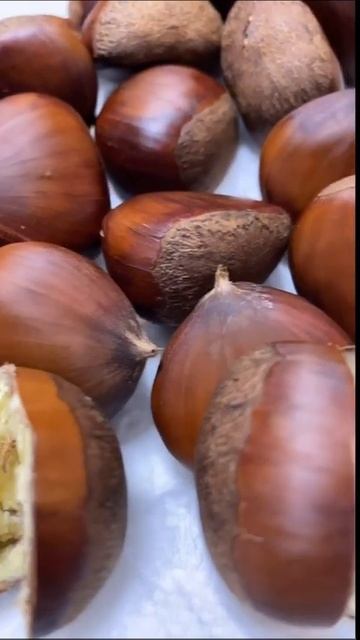 Who likes chestnuts?🌰😋 смотреть онлайн