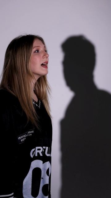 Новый трек Бабочки Эффект. Снимаем всех буду лайкать #миланафилимонова #миланатур #милана смотреть онлайн