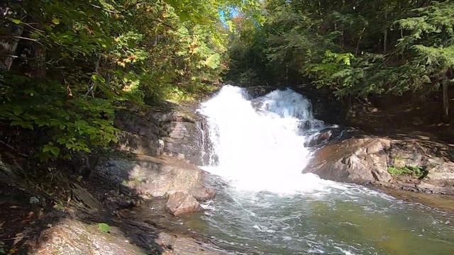 Episode #19: Hatchery Falls Waterfall Ontario | Exploring Ontario’s Waterfalls смотреть онлайн