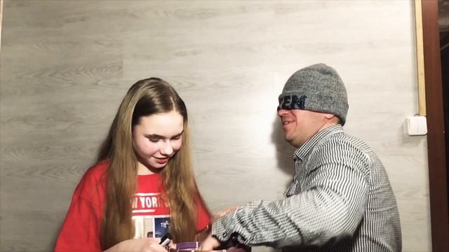 Макияж в слепую 💄//Папа делает makeup смотреть онлайн