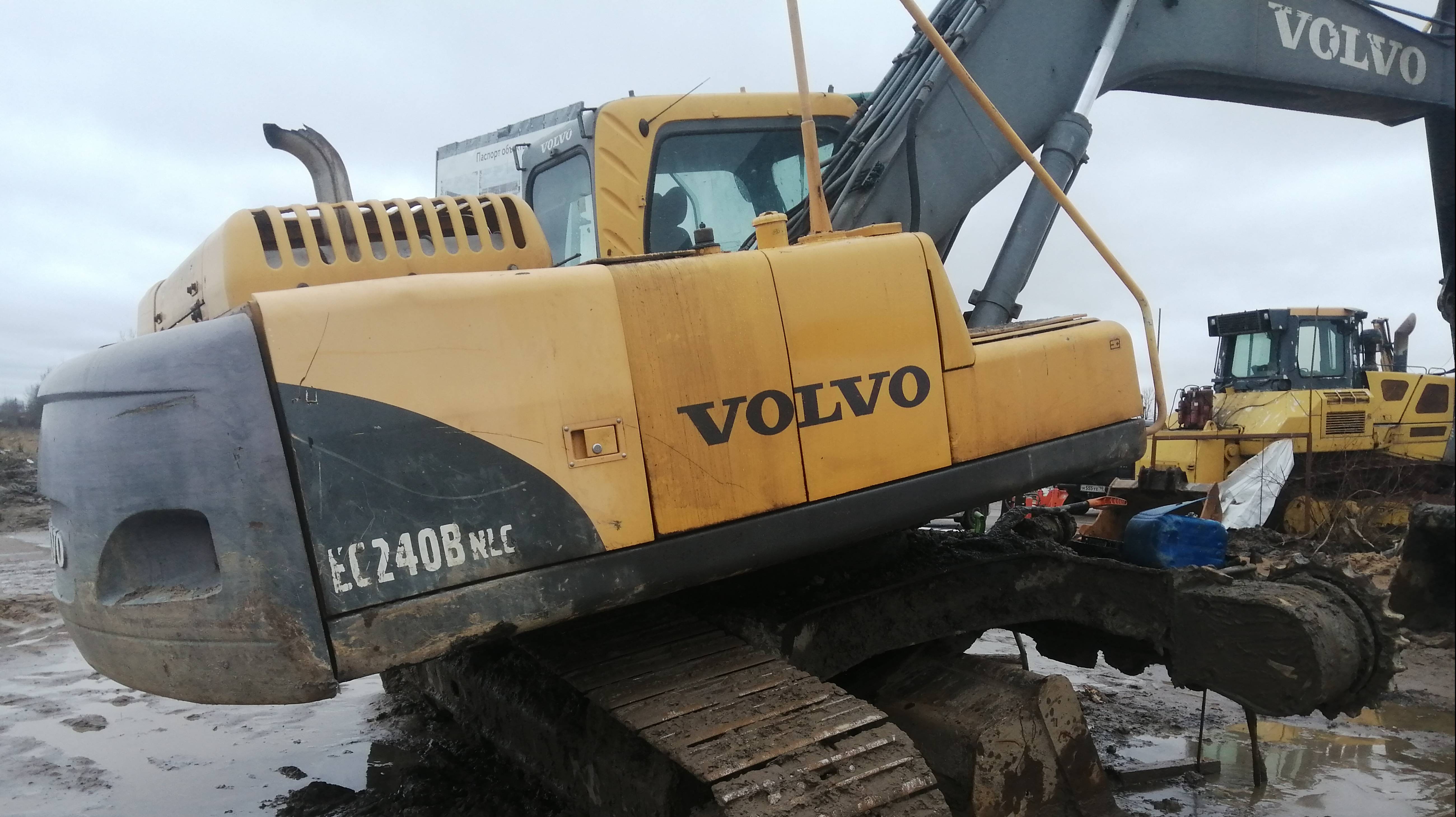 Будни землекопов. Апгрейд уставшей VOLVO 240EC смотреть онлайн