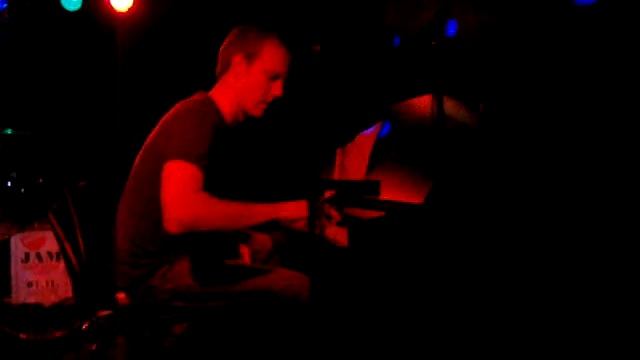 "Old Friends" by Lucas Tuttle with Silvan Mathis and Michael Schüppach смотреть онлайн