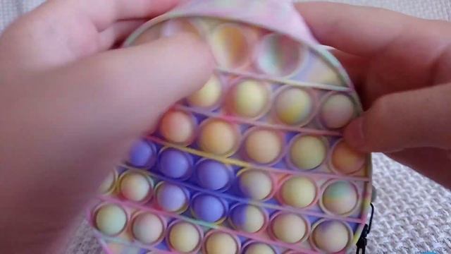 видео 📹 для детей 🧒 Тыкаем поп ит смотреть онлайн