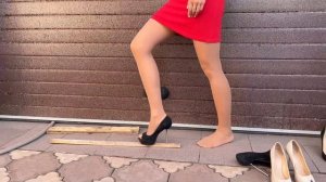 High heels bending, one heel standing, high heels crush, sinking heels into wooden planks (# 1103)