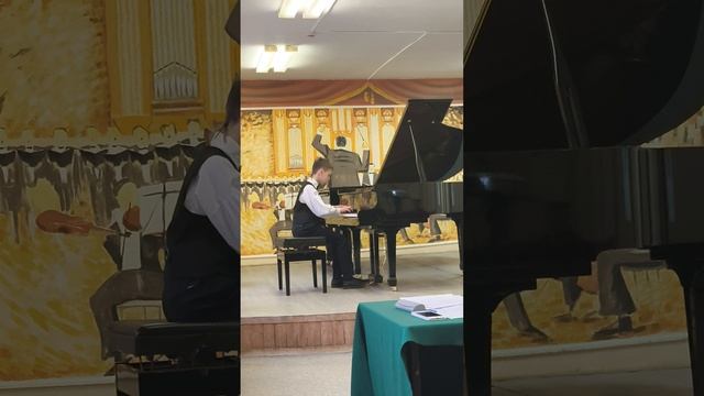 И.С. Бах Двухголосная инвенция D-moll. А.Хачатурян 