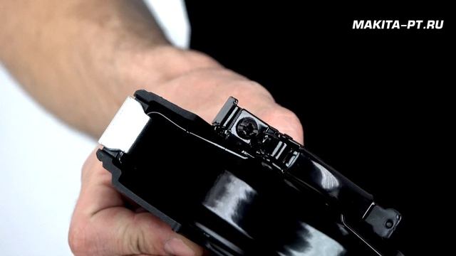 Makita DGA511RT/Z Аккумуляторная УШМ с диском 125 мм новый комплект с батареей 5Ah смотреть онлайн