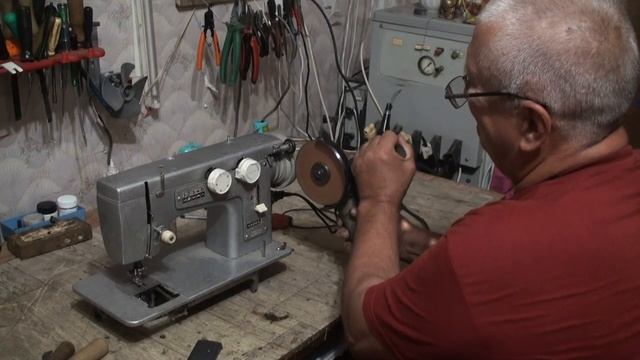 Редуктор понижения оборотов швейной машины за полчаса...... смотреть онлайн