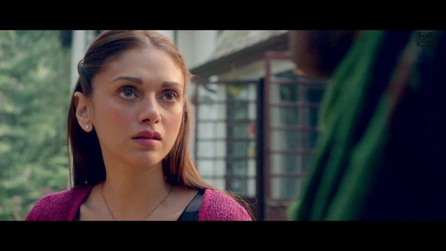 Fox Star Quickies - Guddu Rangeela - Shakal Dekhi Hai Apni смотреть онлайн