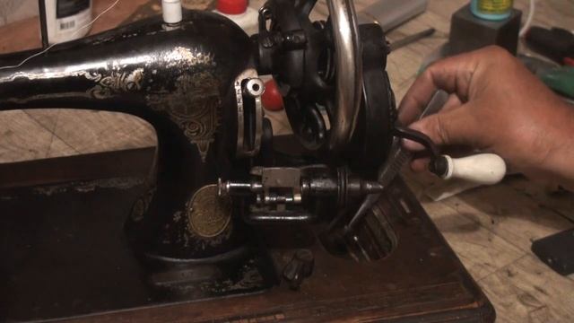 Старая швейная машина Германия начало 20-го века...... Завершение _под ключ_..... смотреть онлайн