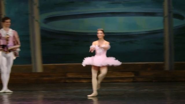 Kharkiv National Opera and Ballet Theatre, The Sleeping Beauty, I act, Aurora's entrance смотреть онлайн