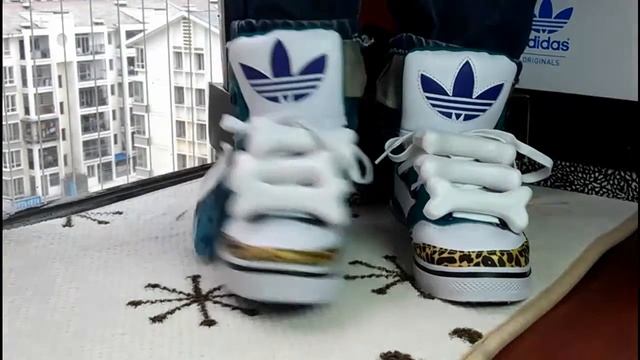 HOT New 2013 Jeremy Scott Bones Shoes Adidas Replica Review+On Feet смотреть онлайн