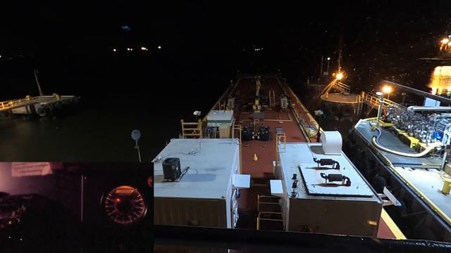 A Tight Squeeze смотреть онлайн