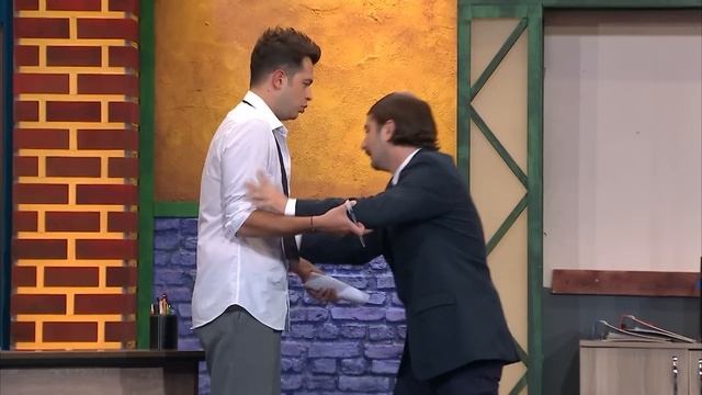 Çok Güzel Hareketler 2 - 121.Bölüm (Yeni Sezon) смотреть онлайн
