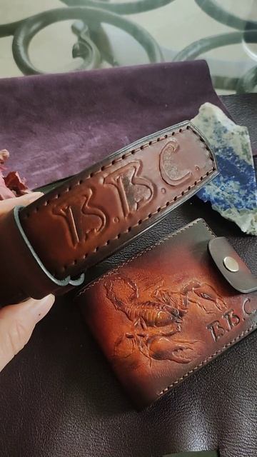 Именной подарочный набор, ремень и докхолдер. Премиальная кожа Италия. Полностью ручная работа. смотреть онлайн