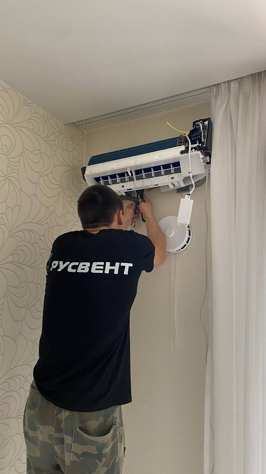 Установка Кондиционера в 2 этапа