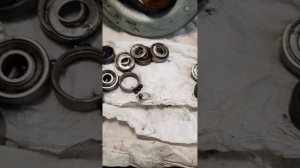 Замена подшипников на моторе пылесоса.