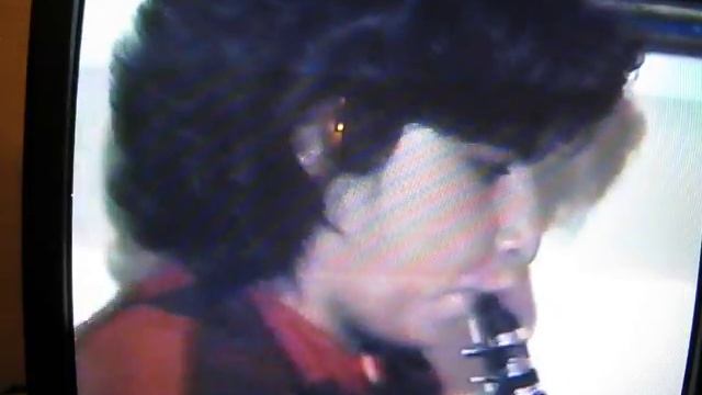 Mini playing the clarinet смотреть онлайн