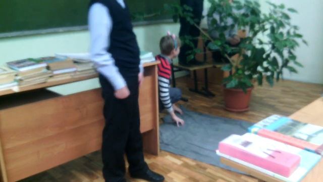 Опазорился у всех на глазах смотреть онлайн