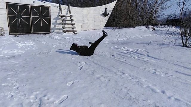 Сегодня гелик на чистеньком, беленьком снегу