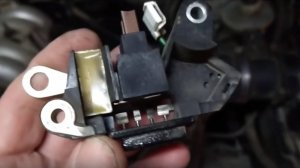 Снятие щеточного узла генератора на Шевроле Нива