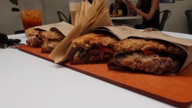 SOURDOUGH HEAVEN @TOMMY LE BAKER - KAMPUNG ATTAP REVIEW смотреть онлайн
