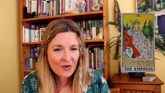 The Empress: Tarot Meaning Deep Dive смотреть онлайн