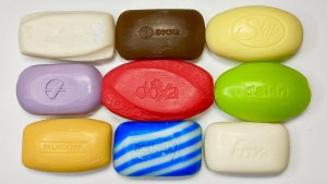 Асмр резка яркого сухого мыла. Cutting soap