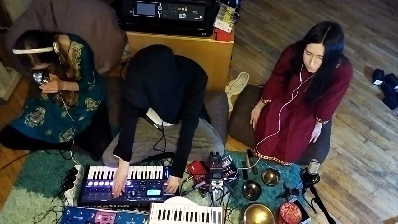 The Red Sun Vox - Green Tara Mantra (ambient Session)