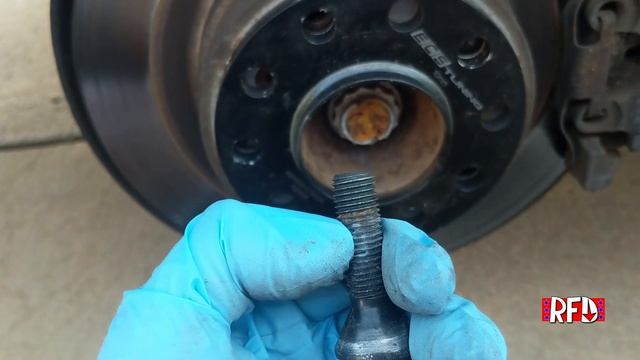 Adding 10mm Spacers to X3 BBS Wheels to our E90 328i смотреть онлайн