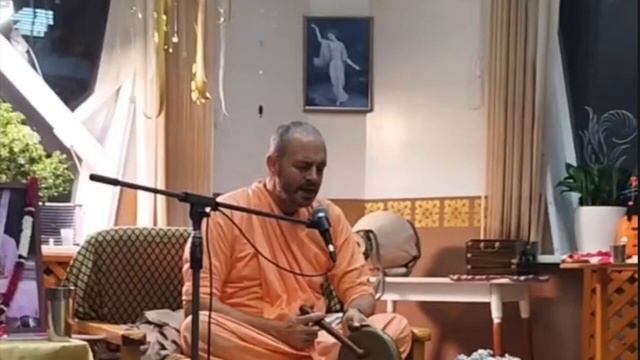 Объяснение Шри Нанданандана-аштаки. Иркутск. Sri Nanda Nandana ashtaka explanation (20.12.23) смотреть онлайн