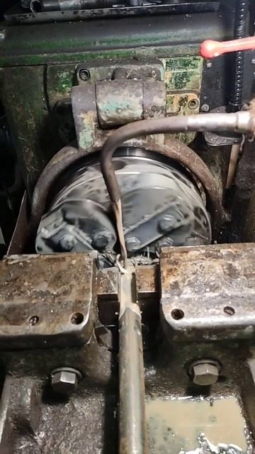 Нарезка сгона на станке[труба 3/4] смотреть онлайн