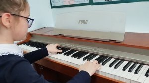 Куйдина Катя 9 лет Л. Бетховен "Вальс"